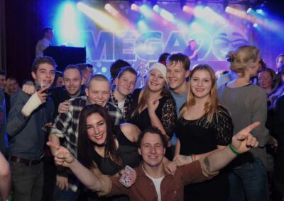 header mega90s on tour